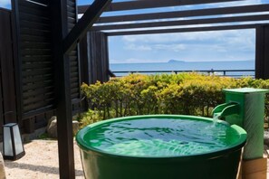 Outdoor spa tub - Hananomaru (Minamichita)