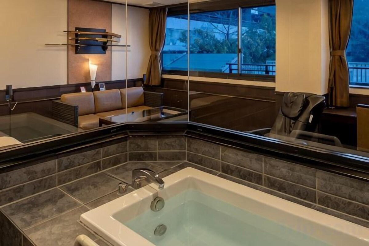 Delux Twin Room