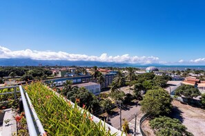 Front of property - Aojesp Hotel Colonia (Caraguatatuba)