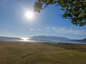 Beach nearby - Aojesp Hotel Colonia (Caraguatatuba)