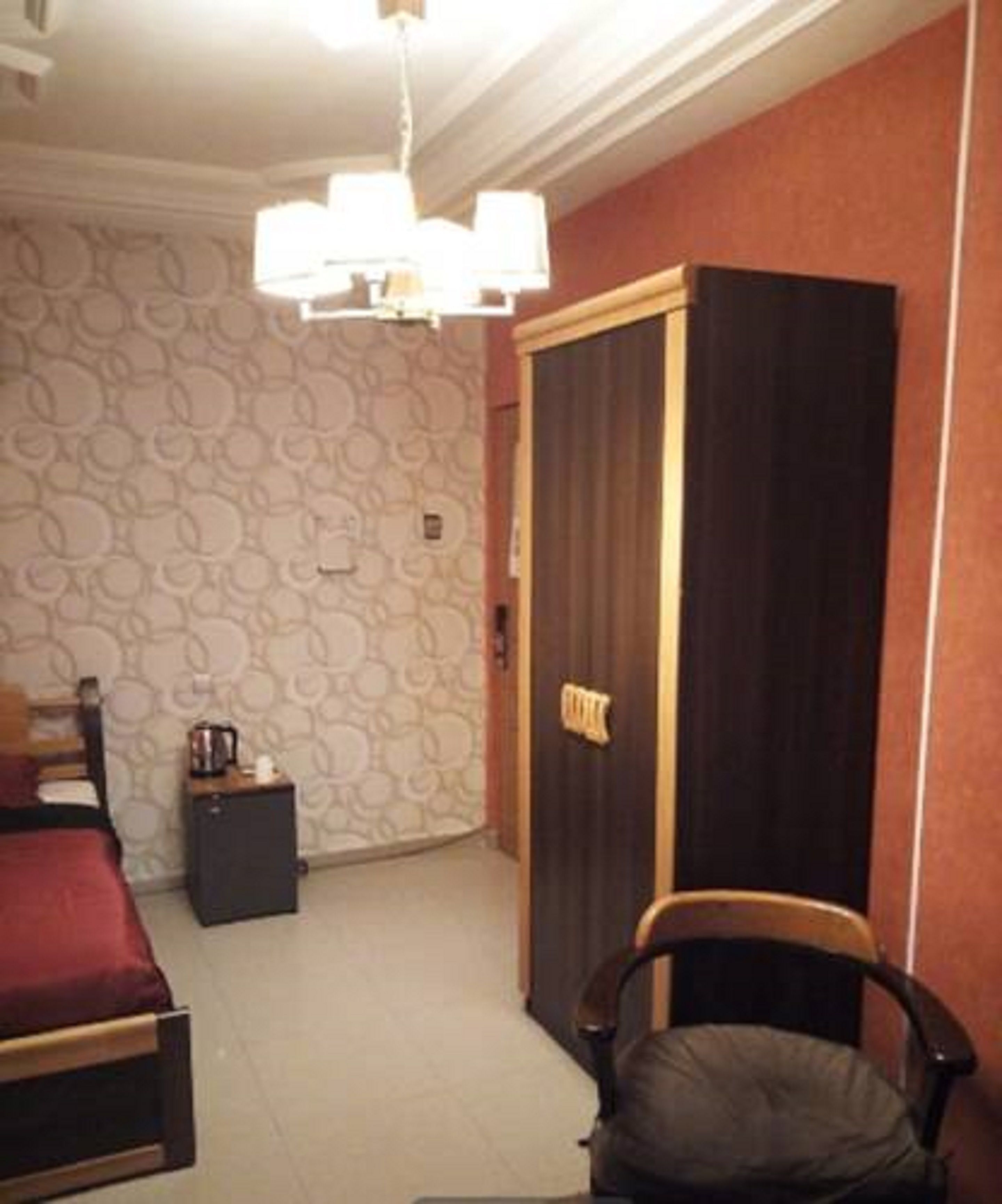 minibar, in-room safe, desk, blackout curtains
