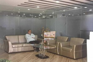 Lobby - Maxx Value Hospitality (Mumbai)