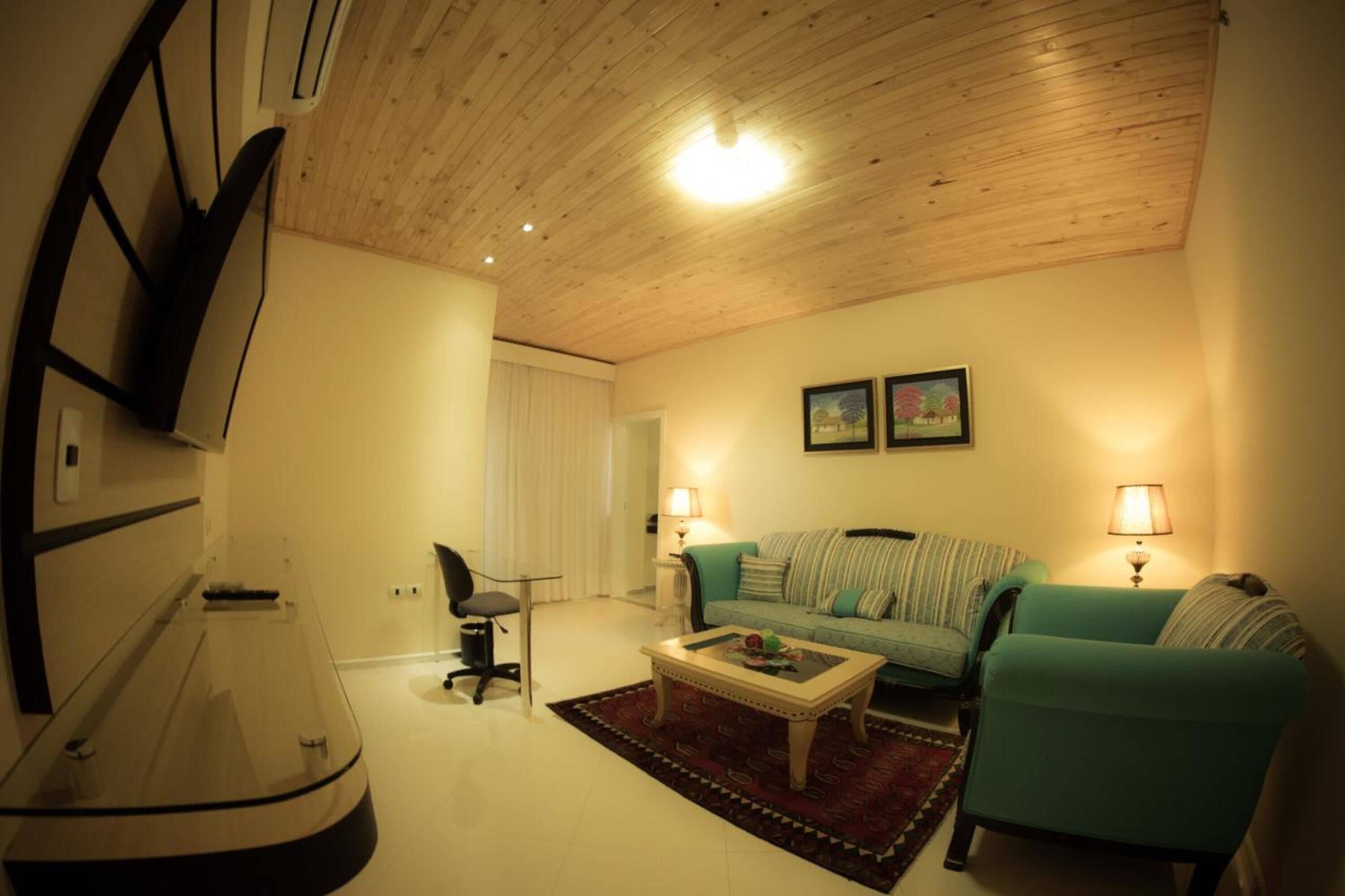 suite, 1 king bed, non smoking (silver) | minibar, in-room safe, desk, iron/ironing board