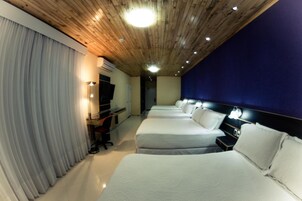 Premium Room, Non Smoking (4 double beds ) | Minibar, in-room safe, desk, iron/ironing board