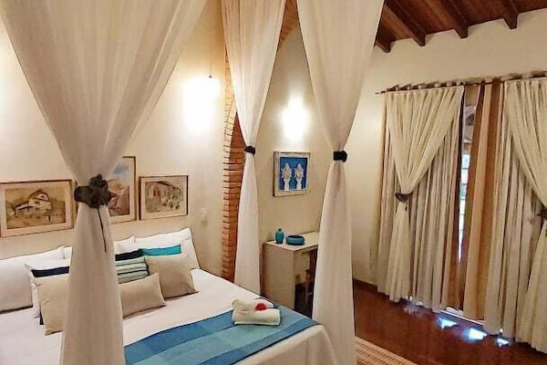 SUITE COM DOSSEL (LIRIOS DE NILO) | Salle de bain