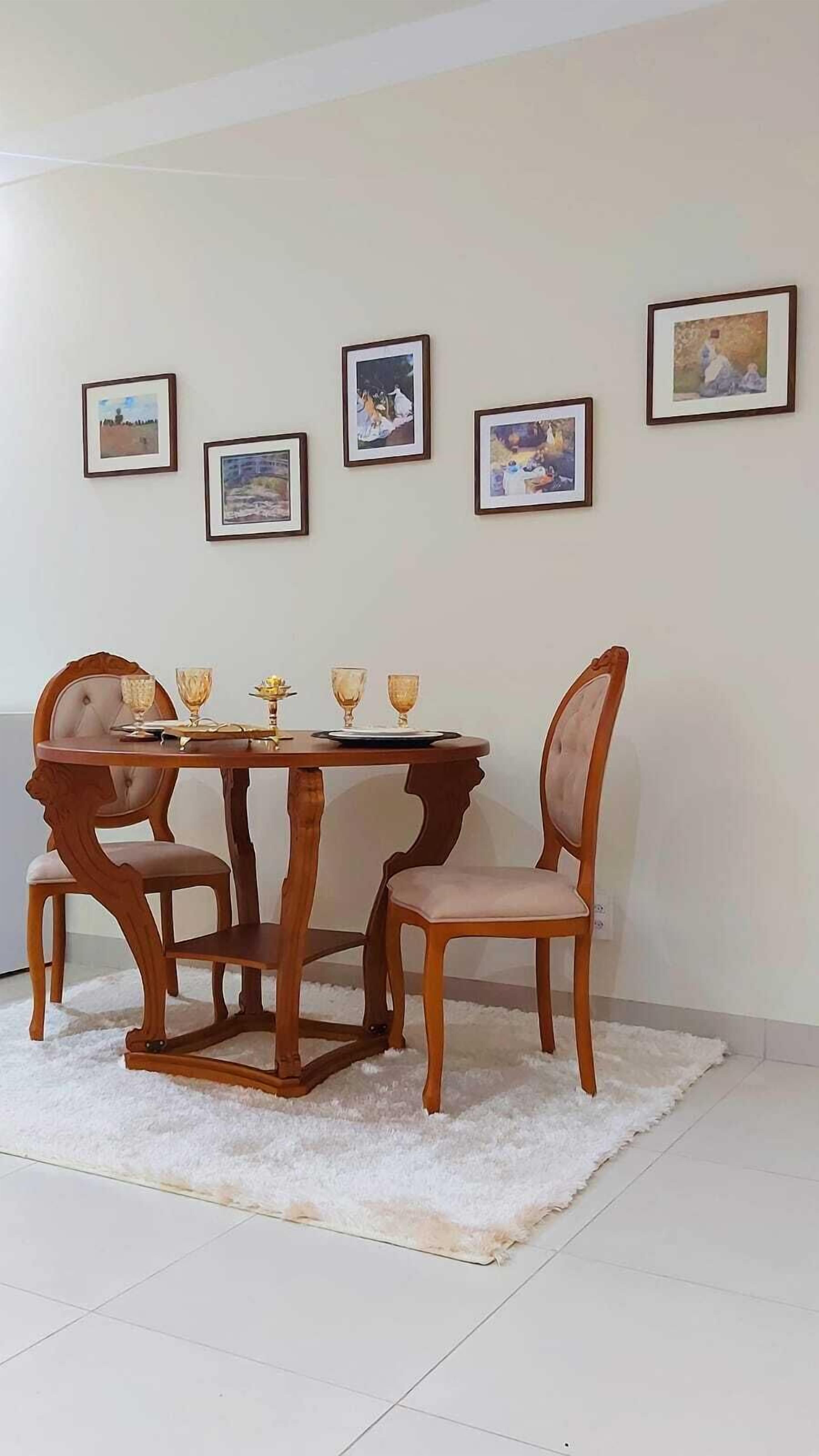 CHALEZINHO DE MONET (COM HIDRO) | Living area | LCD TV