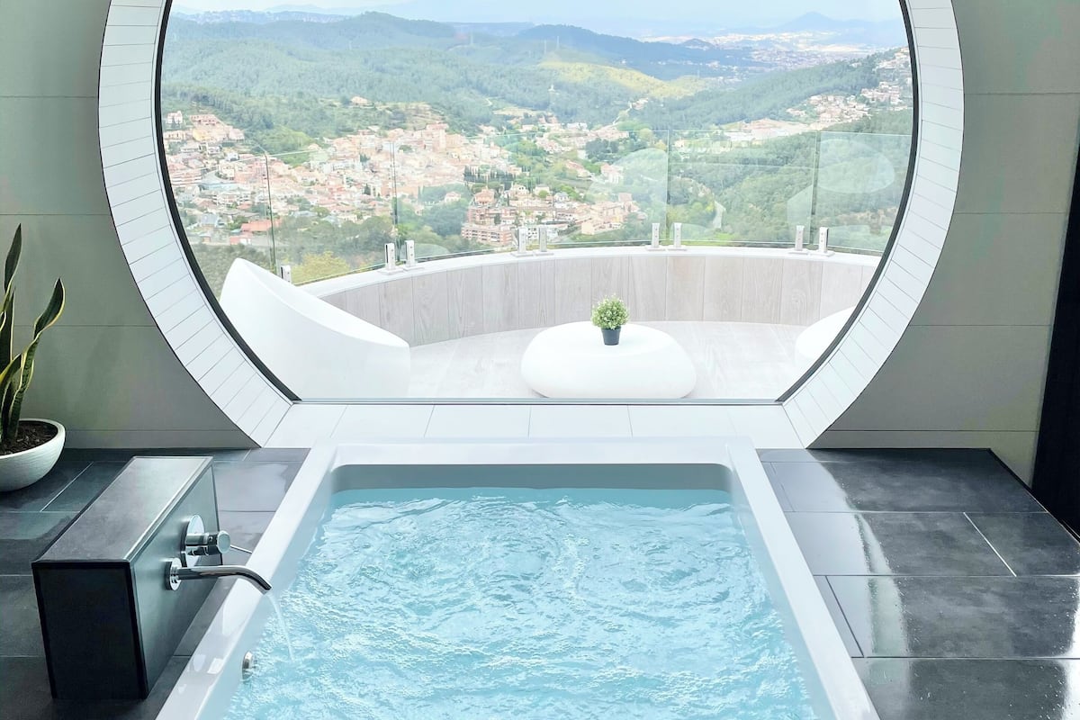 suite zero | private spa tub