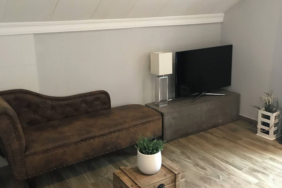 suite romantic | minibar, individually decorated, individually furnished