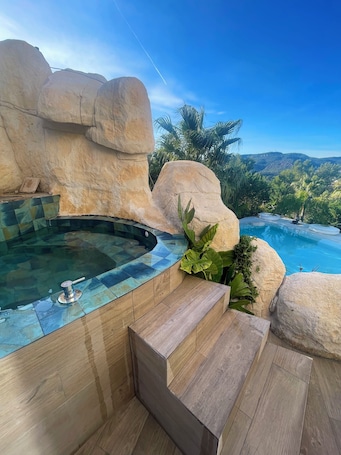 Suite Tropical | 露台. 艾尔佩蒂特米拉多酒店