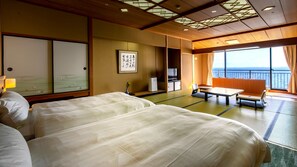 Japanese Style Room Premium | In-room safe, bed sheets - Hotel Tatsuki (Gamagori)