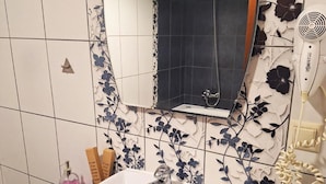 Bathroom - Melegos Hotel (Karpenisi)