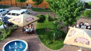 Outdoor dining - Delminium Hotel (Sarajevo)