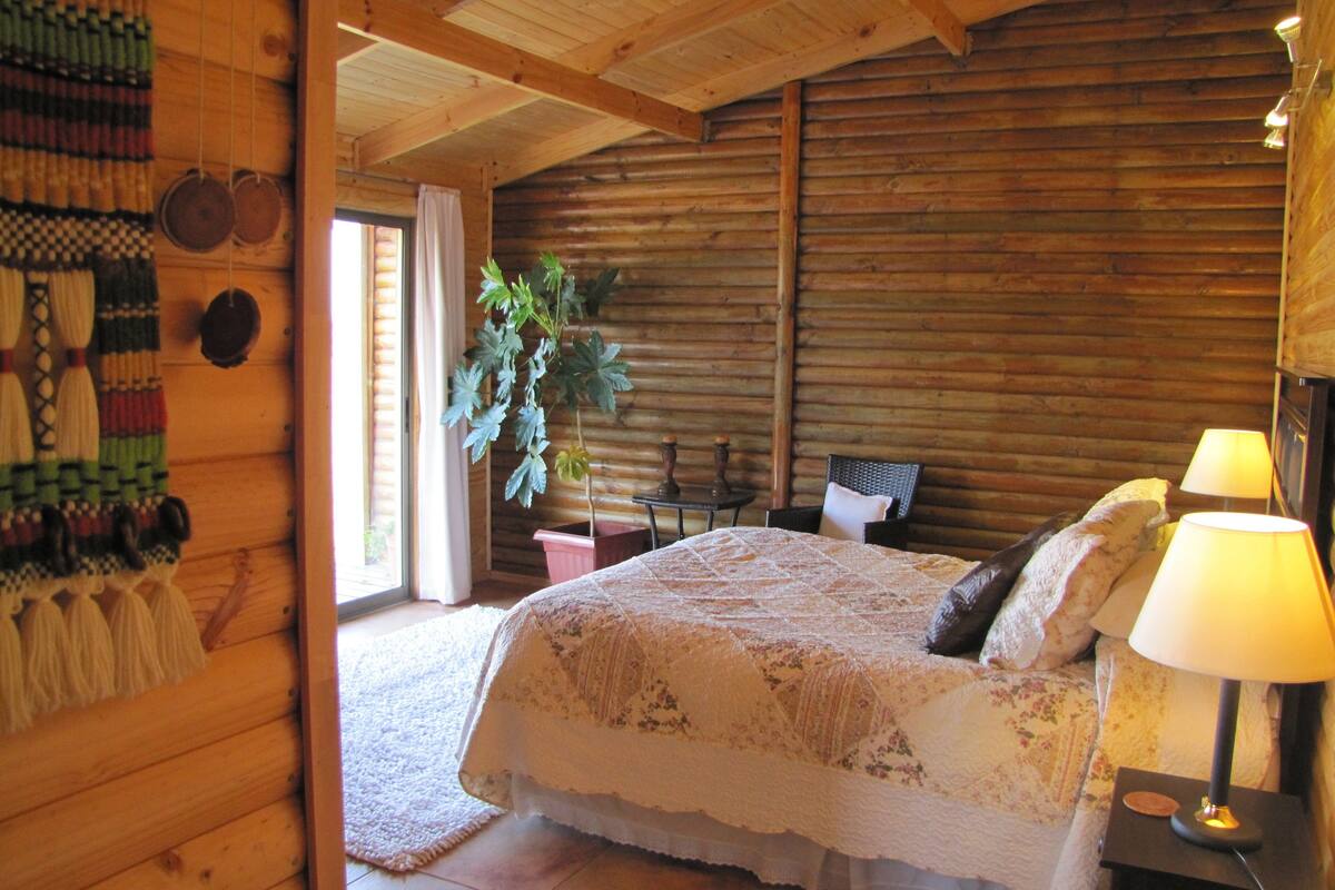 Standard Double Room, 1 Double Bed, Private Bathroom | WiFi (free)