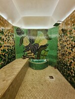 土耳其浴、身体护理、深层组织按摩、运动按摩、身体磨砂、面部护理