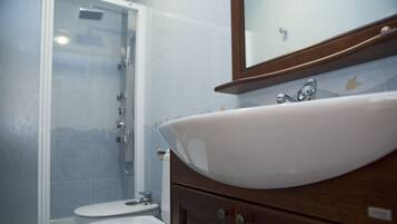 Standard Double Room Single Use, City View | Bathroom | Shower, free toiletries, hair dryer, towels