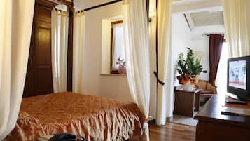Suite, vista montagna | Biancheria da letto di alta qualità, copriletto in piuma