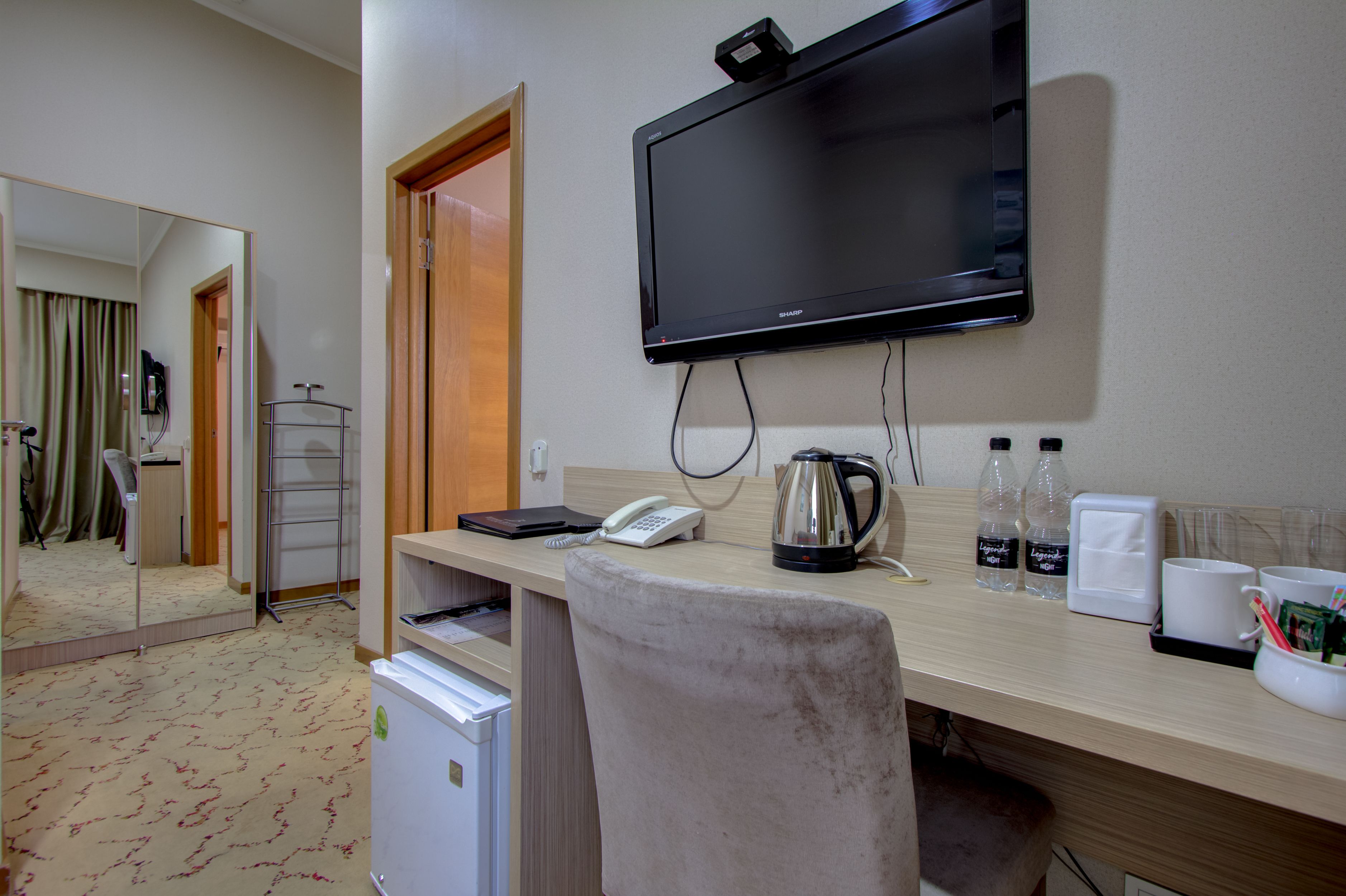suite | 1 bedroom, minibar, desk, iron/ironing board