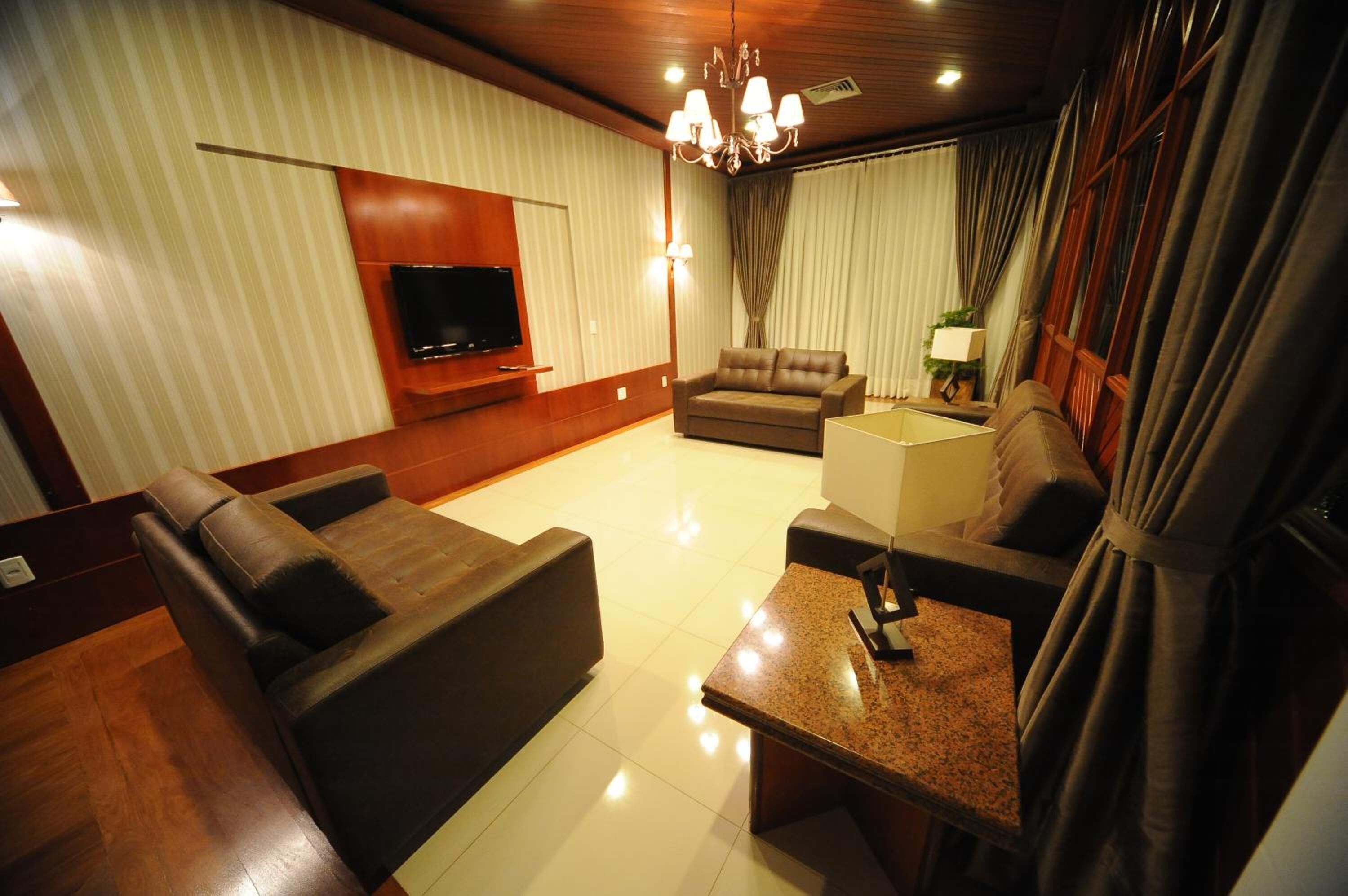 32-inch lcd tv with cable channels, tv