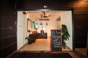 Exterior detail - ACA B&B (Colombo)