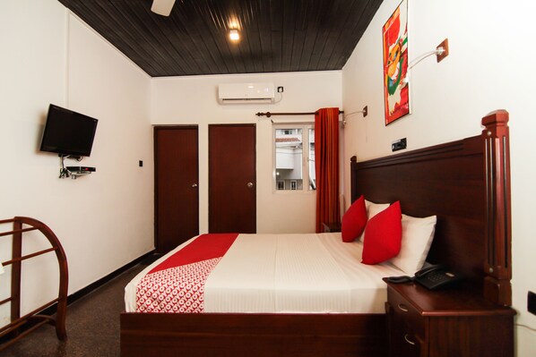 Standard Double Room | Premium bedding, desk, free WiFi, bed sheets - ACA B&B (Colombo)