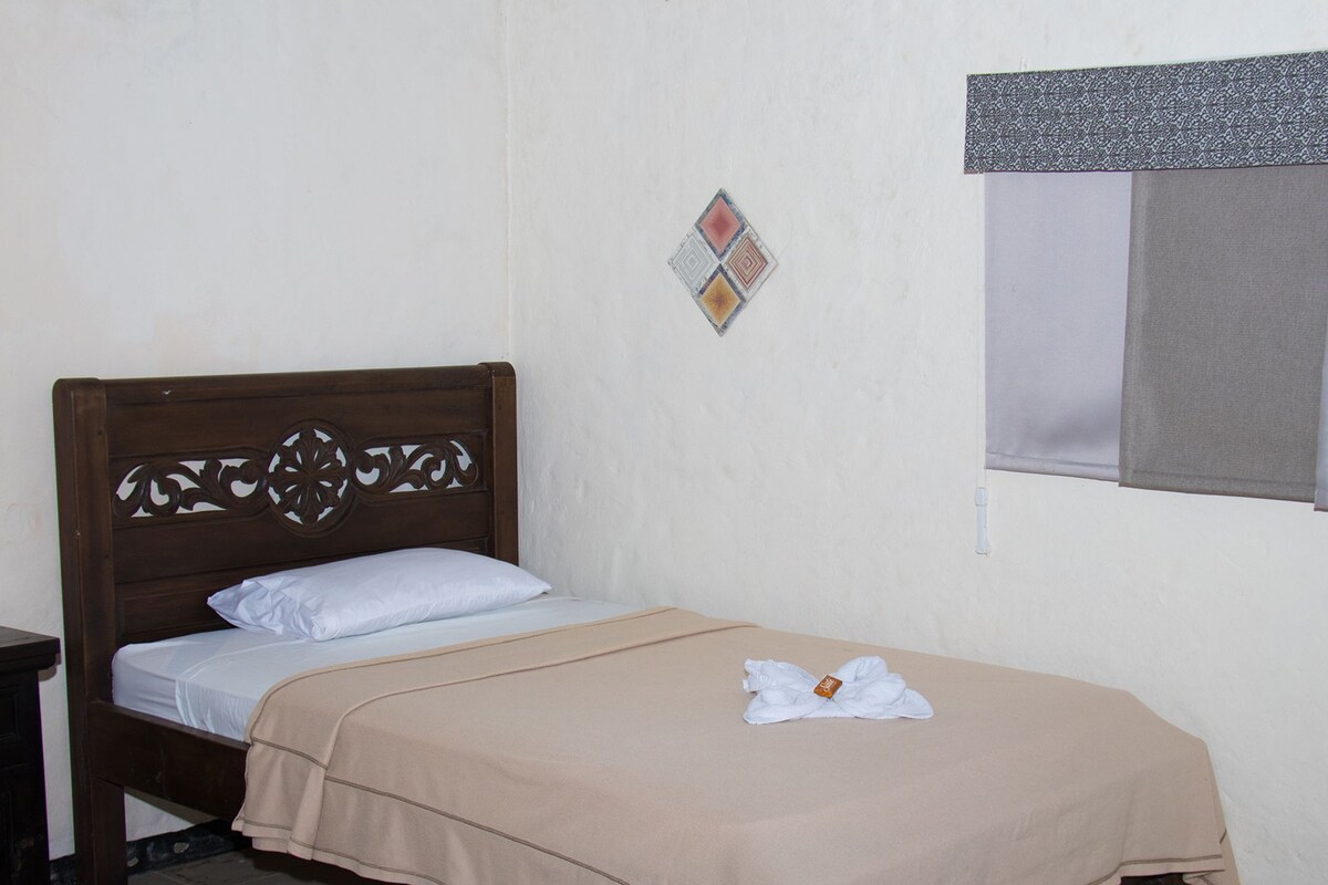 1 habitación, minibar, caja de seguridad en la habitación y escritorio 