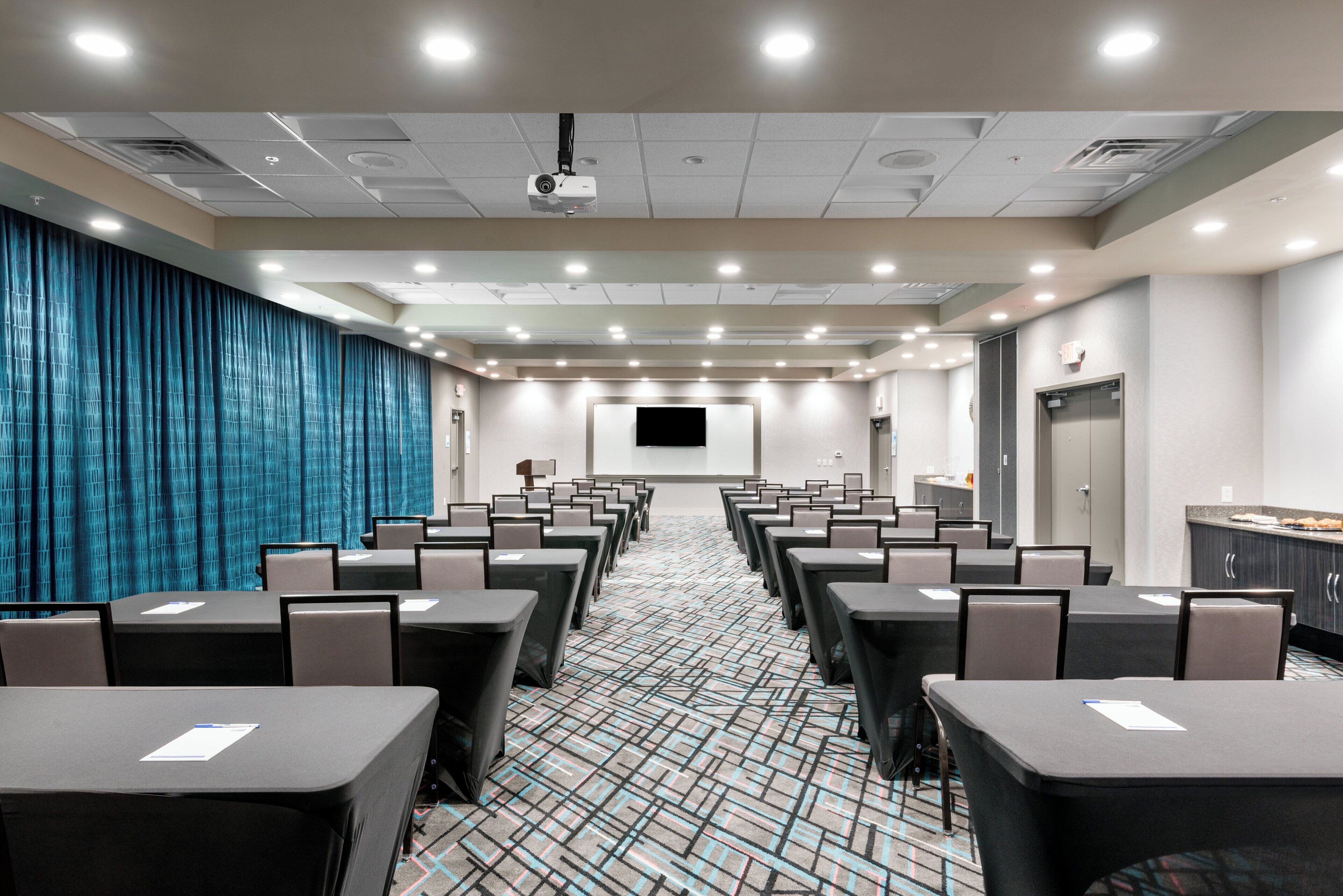 Foto - Holiday Inn Express & Suites : Charlotte Airport