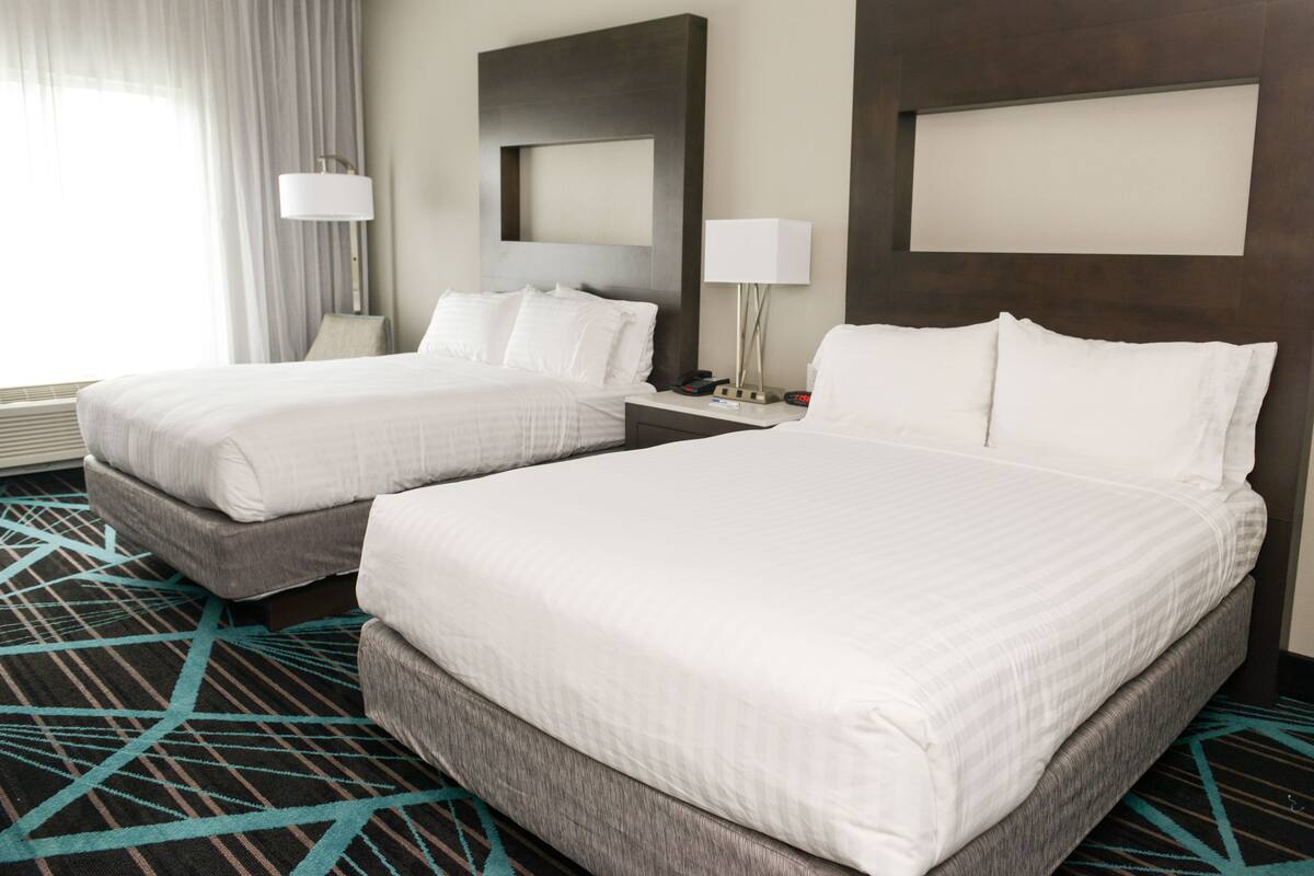 in-room safe, desk, laptop workspace, iron/ironing board
