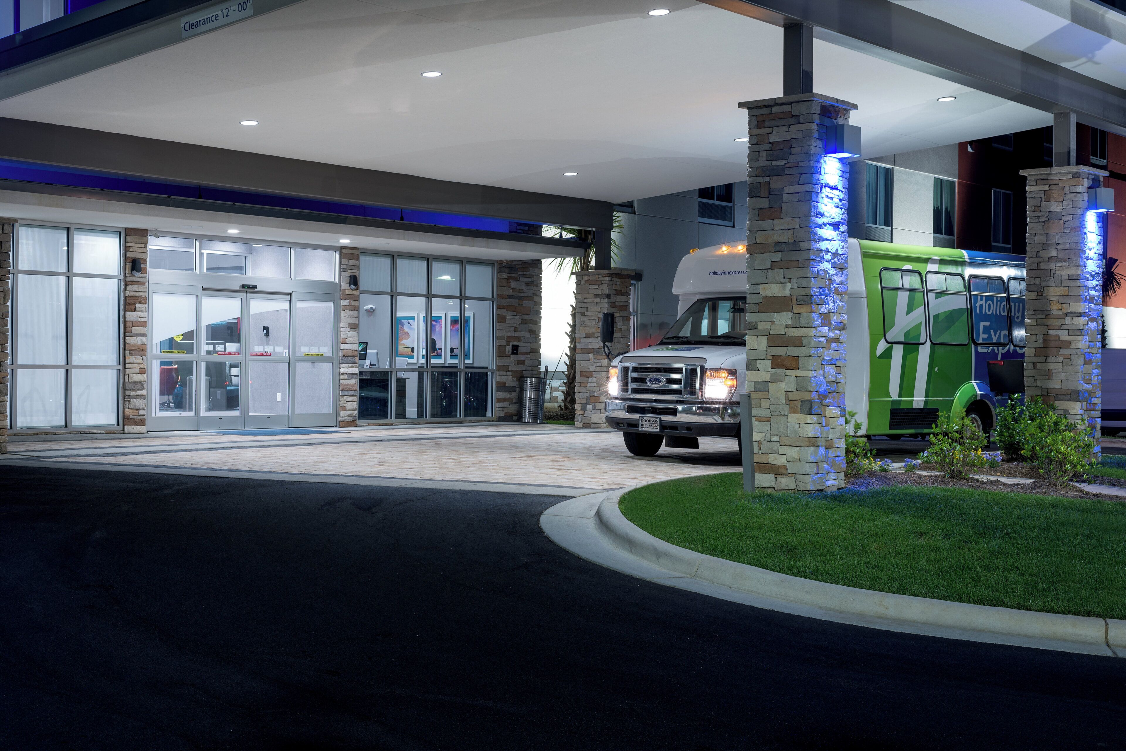 Foto - Holiday Inn Express & Suites : Charlotte Airport