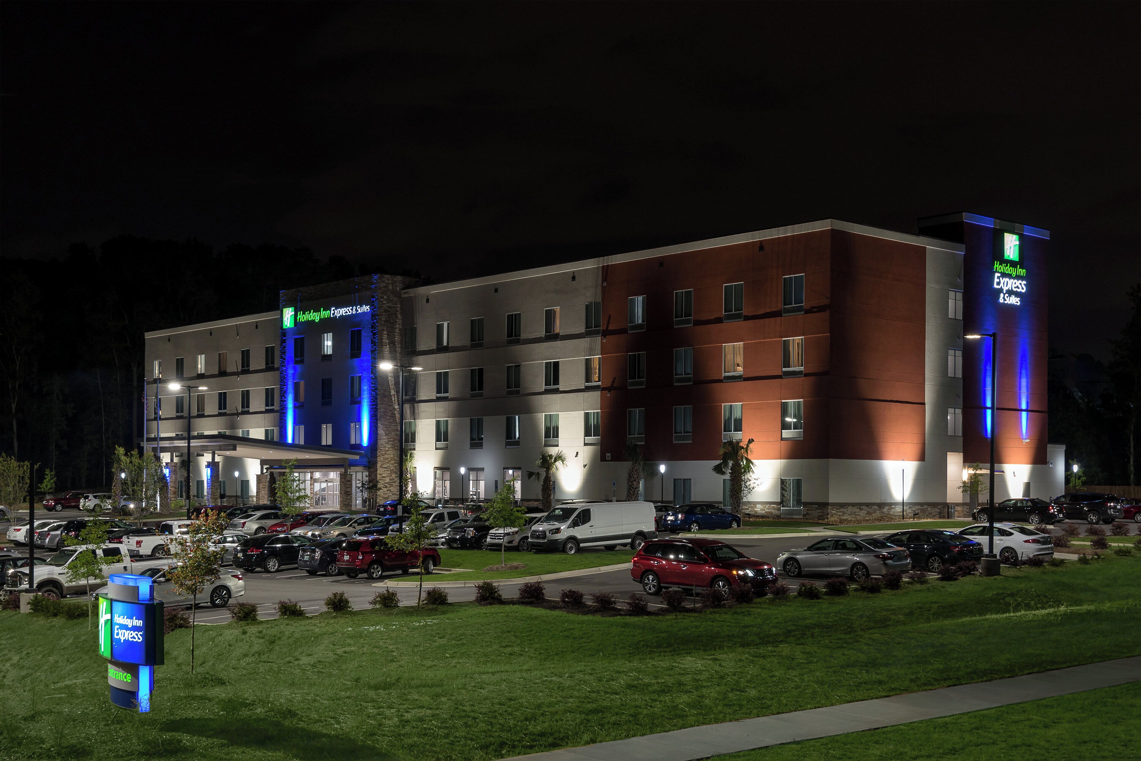 Foto - Holiday Inn Express & Suites : Charlotte Airport