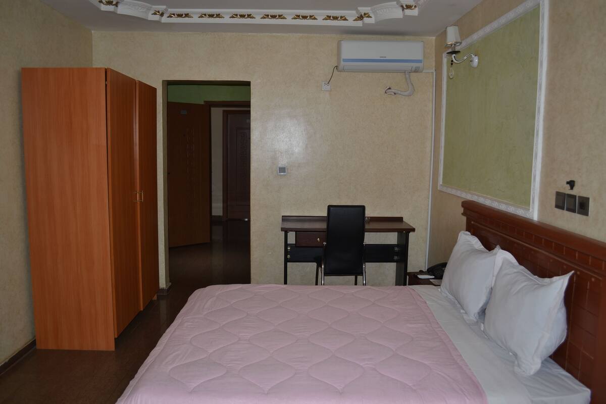 Standard-Doppelzimmer