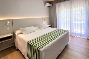 Superior Apartment | Minibar, blackout curtains, free WiFi - Hotel Resort Costa Dos Coqueiros (Mata de São João)