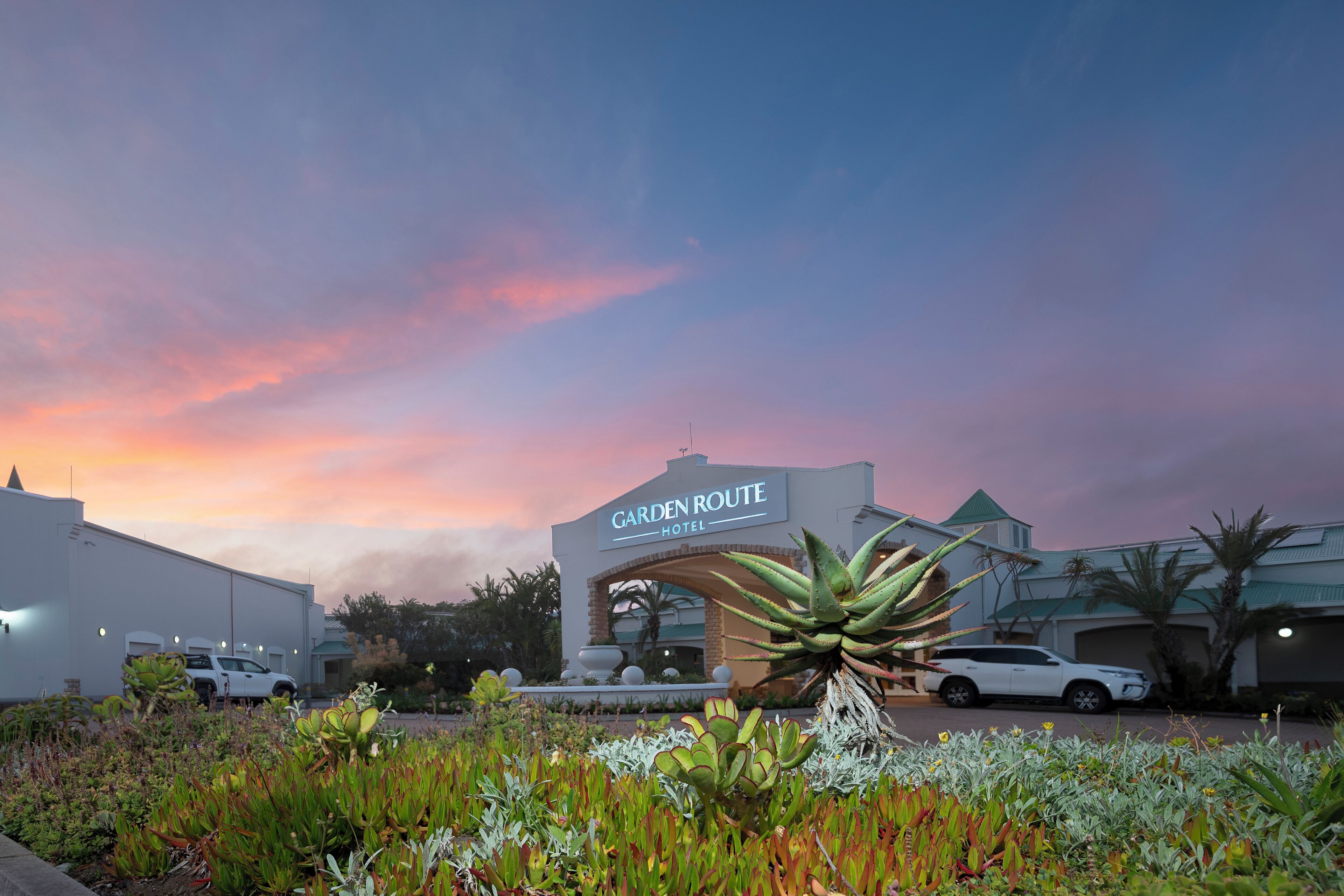 Vista frontal de la propiedad