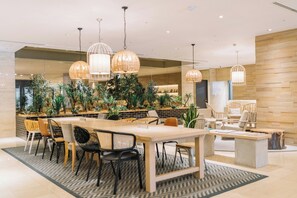Lobby - Hotel Centraza Hakata (Fukuoka)