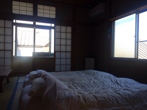 Traditional-Zimmer (Japanese Style)