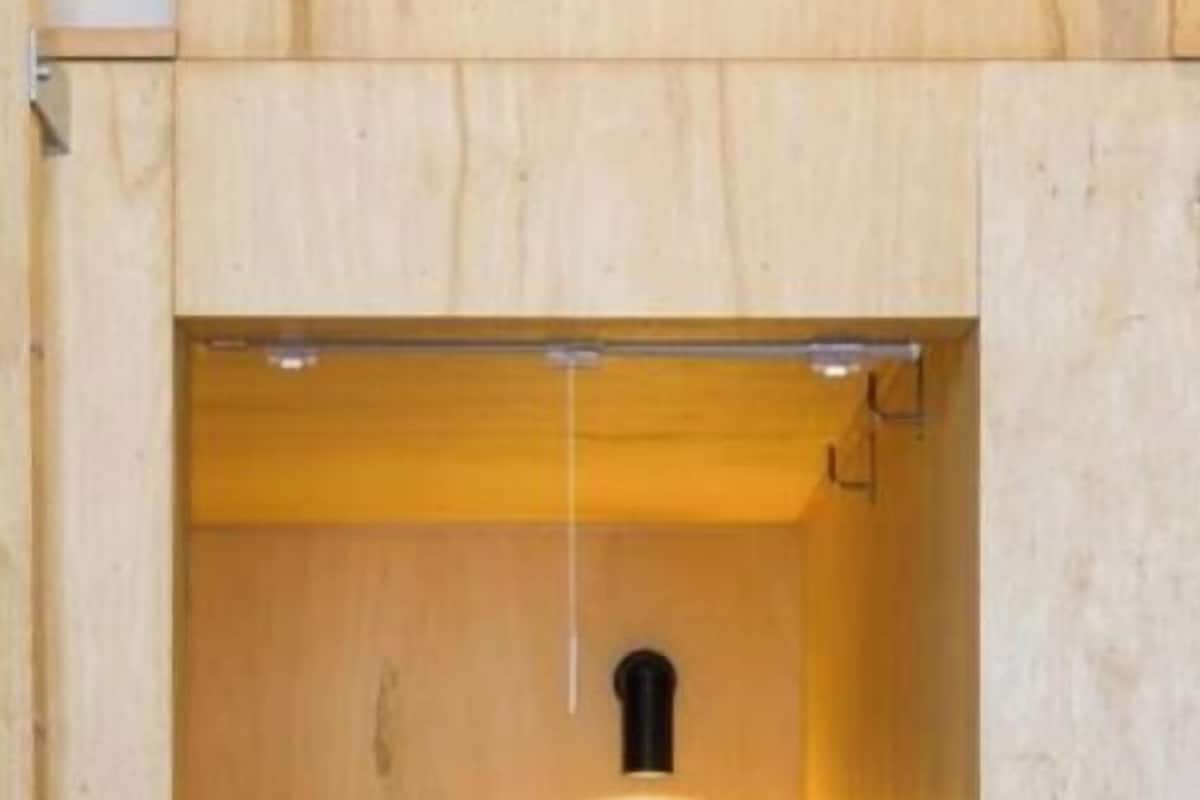 Shared Dormitory, Women only, Non Smoking (6 Guests Available) | In-room safe, iron/ironing board, free WiFi, bed sheets