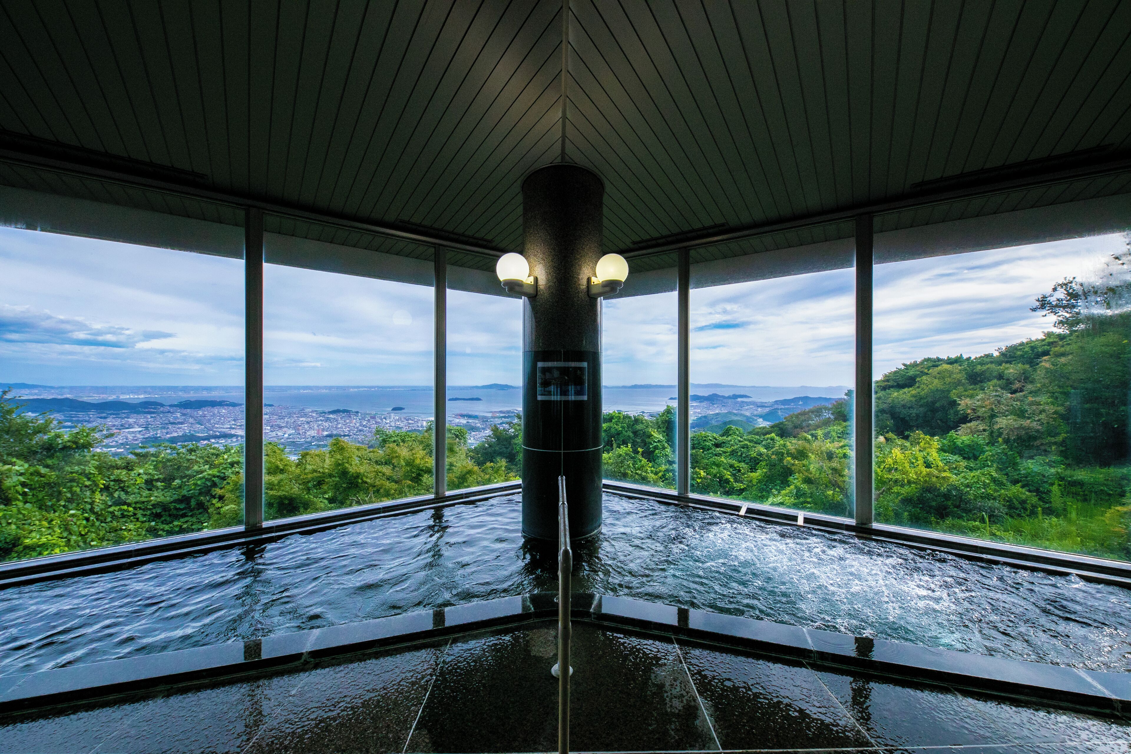 무료 세면용품, 헤어드라이어, 슬리퍼, 전자식 비데