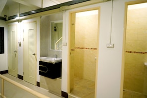 Share Dormitory - AirCon | Bathroom | Shower, towels