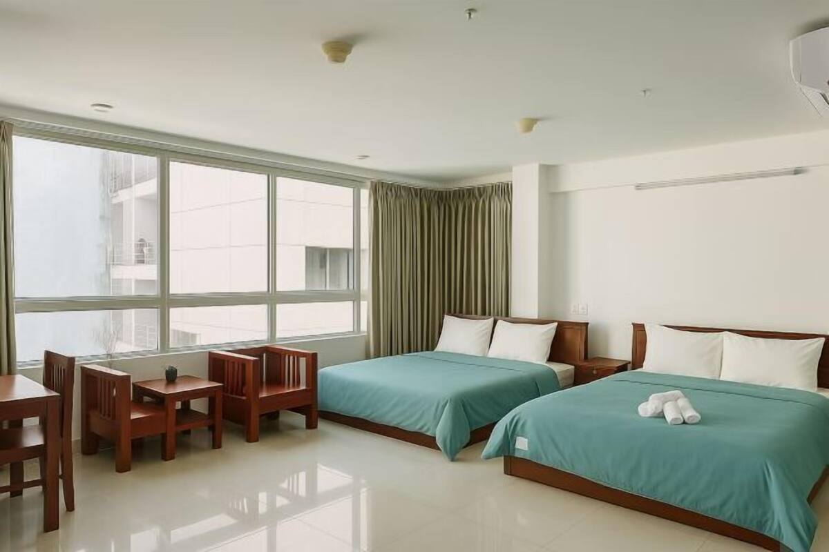 Minibar, in-room safe, rollaway beds, free WiFi