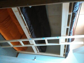 Rollaway beds, free WiFi