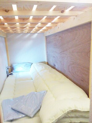 Összecsukható ágy/pótágy (felár ellenében) és ingyenes wifi