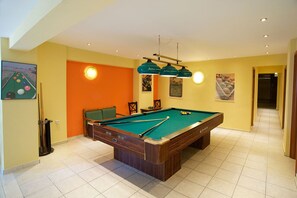 Billiards - Lorenzo House Apartments (Kefalonia)