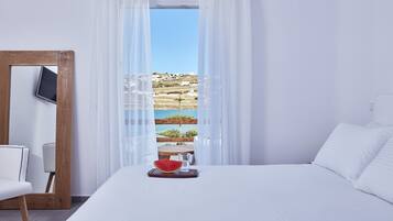 Beach House Sea View Outdoor Jacuzzi