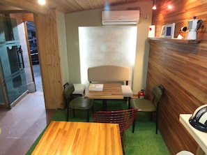 Kawasan tempat duduk lobi