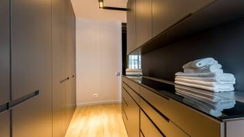 Apartment (4 Adults - at 2 Brylowska Street) | Iron/ironing board, rollaway beds, free WiFi