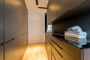 Apartment (4 Adults - at 2 Brylowska Street) | Iron/ironing board, rollaway beds, free WiFi - P&O Apartments Wola (Warsaw)