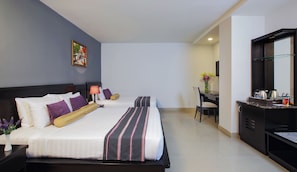Minibar, in-room safe, desk, free WiFi