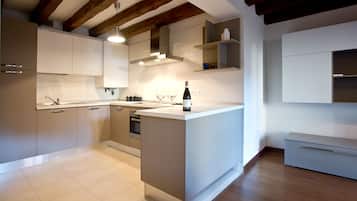 Apartment, 1 Bedroom, Accessible | Private kitchen | Full-sized fridge, microwave, stovetop, dishwasher
