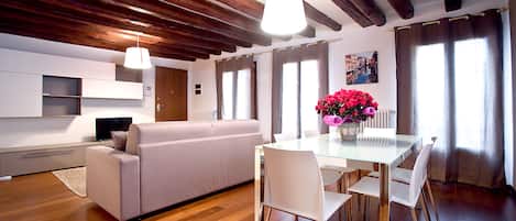 Appartement, 1 chambre, accessible aux personnes à mobilité réduite | Coin séjour