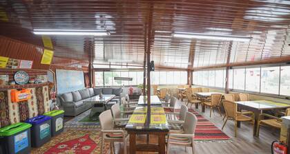 Anz Guesthouse Pansiyon