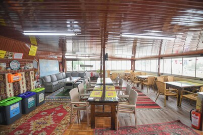 Anz Guesthouse Pansiyon
